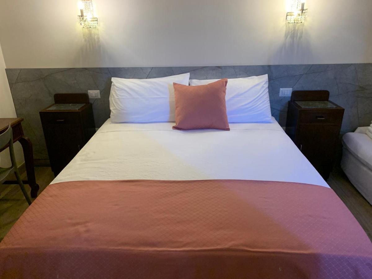 Guest House Vagamondo Fano Exterior foto