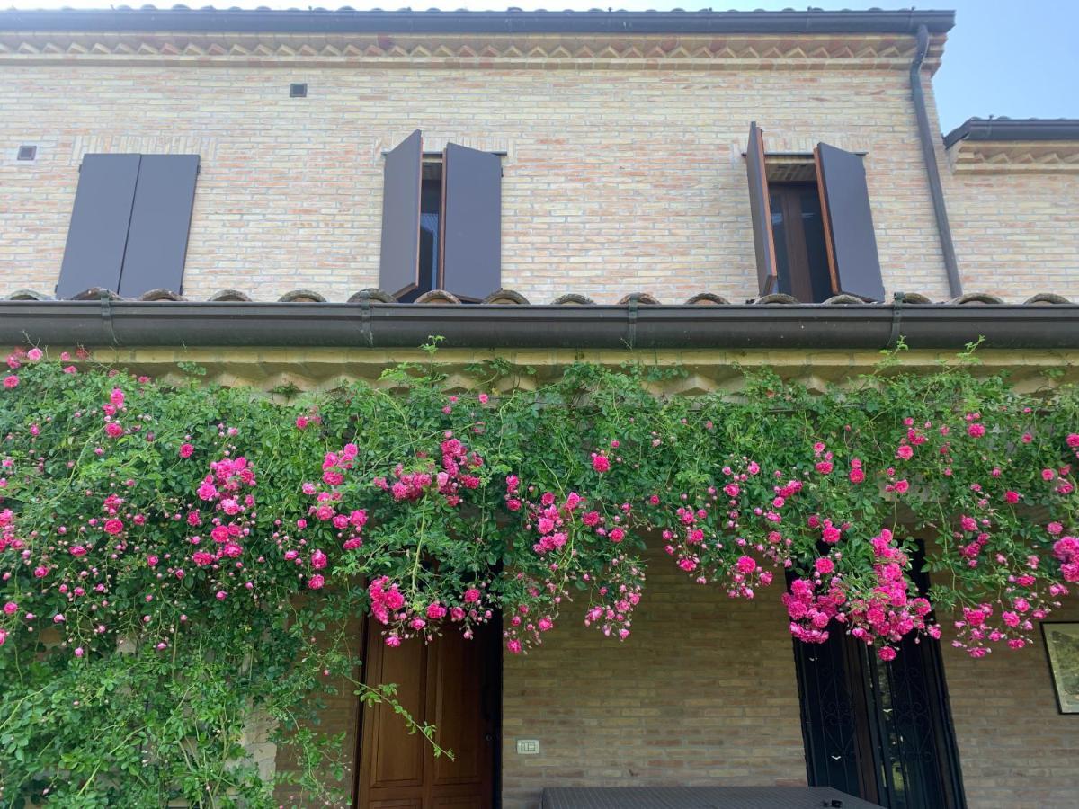Guest House Vagamondo Fano Exterior foto